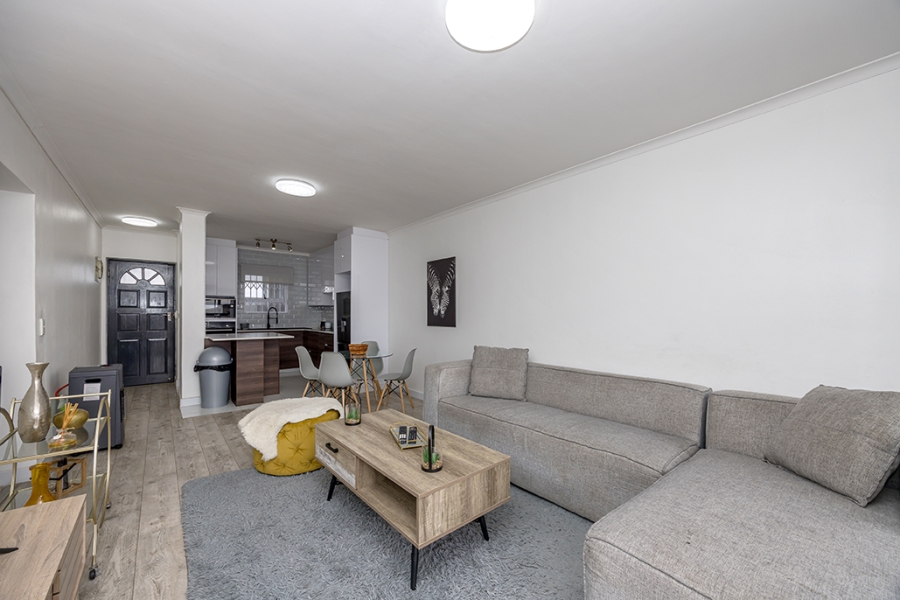 To Let 2 Bedroom Property for Rent in Big Bay Western Cape